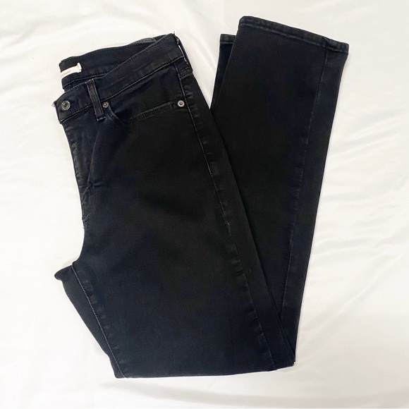 Levi’s Womens Soft Black Classic Straight Jeans - Picture 2 of 11